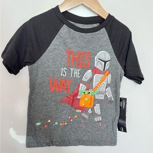 Star Wars Halloween Shirt XS 4-5 Kids This is the way Mandalorian NEW Trick Trea